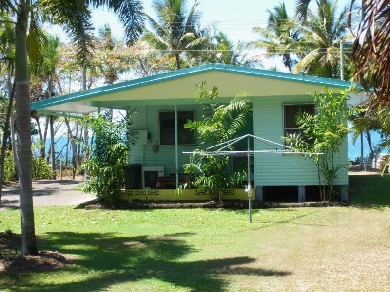 Wongaling Beach QLD 4852