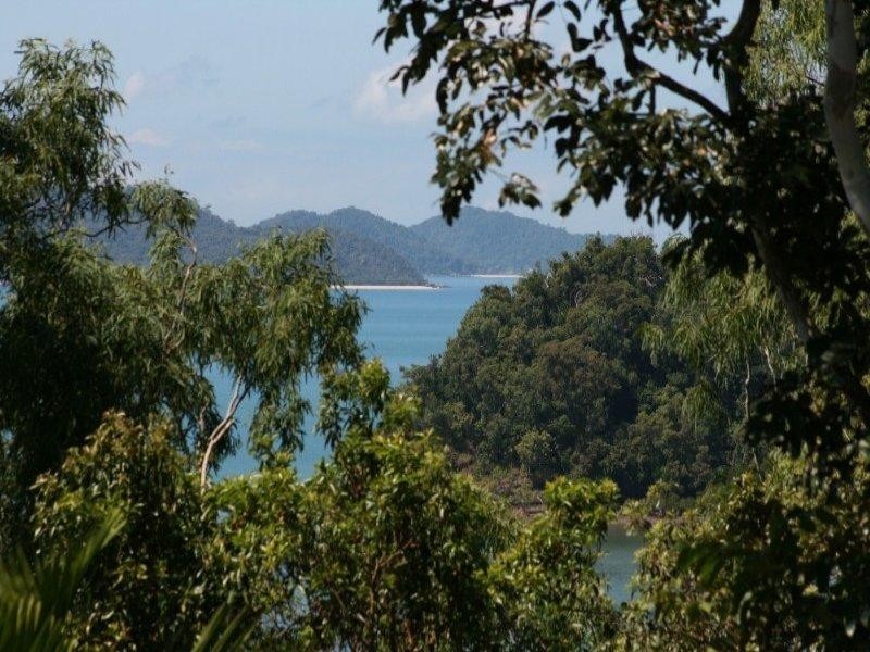 Mission Beach QLD 4852