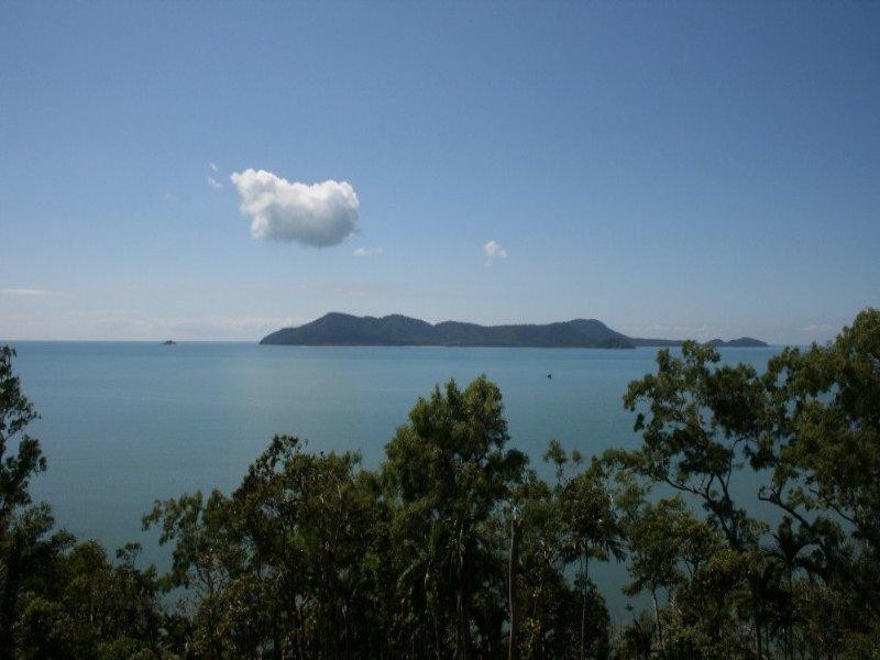 Mission Beach QLD 4852
