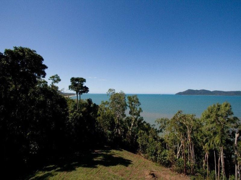 Mission Beach QLD 4852