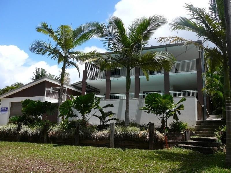 Mission Beach QLD 4852