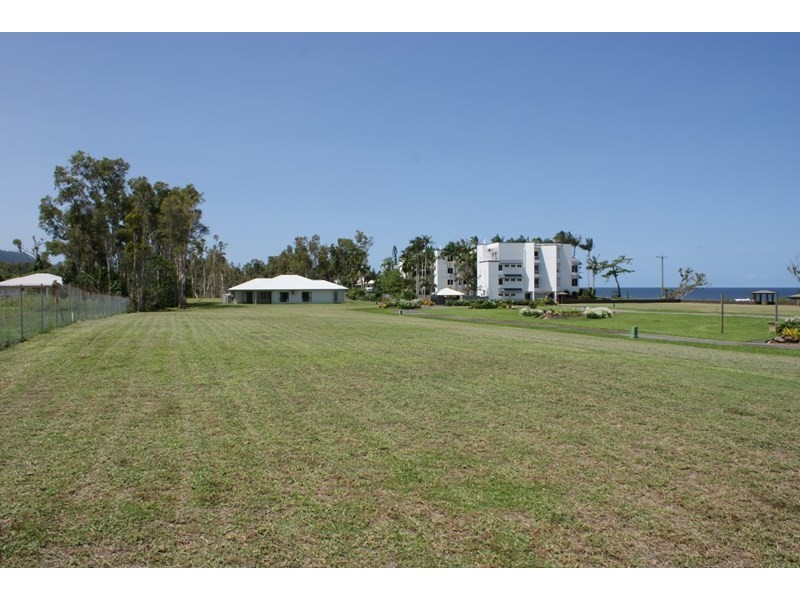 Wongaling Beach QLD 4852