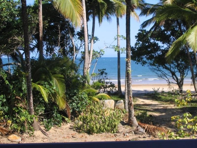 Mission Beach QLD 4852
