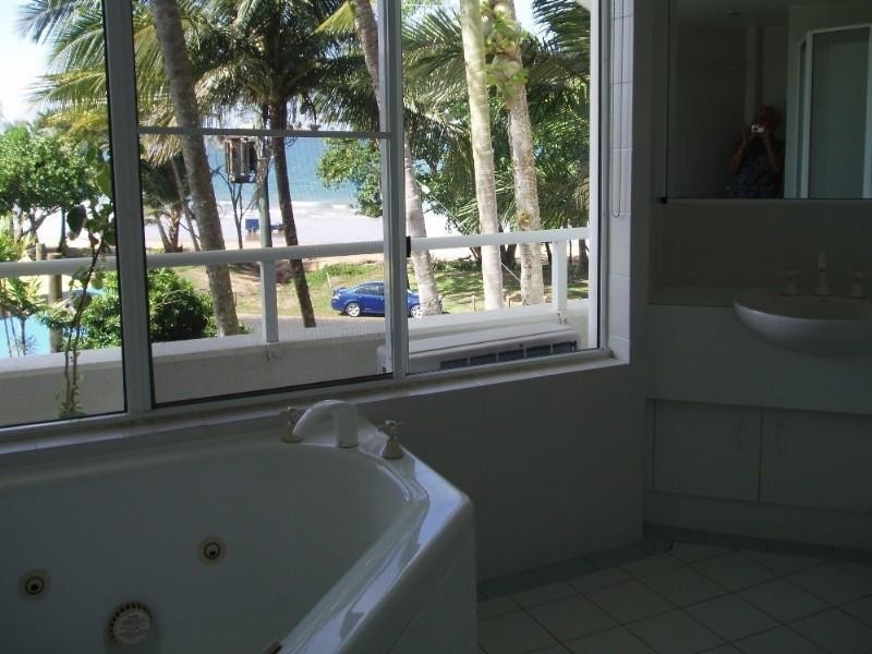 Mission Beach QLD 4852