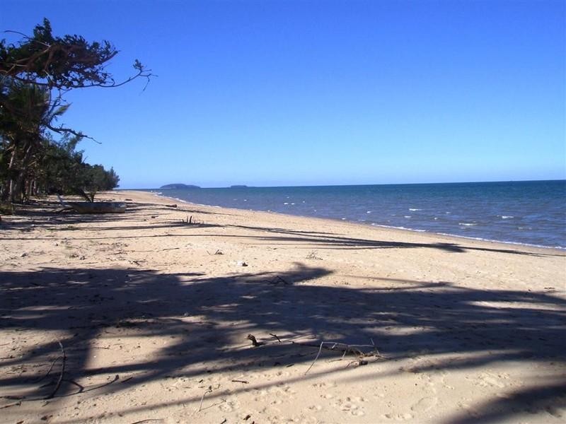 Kurrimine Beach QLD 4871