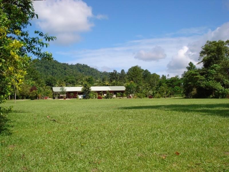 Mission Beach QLD 4852