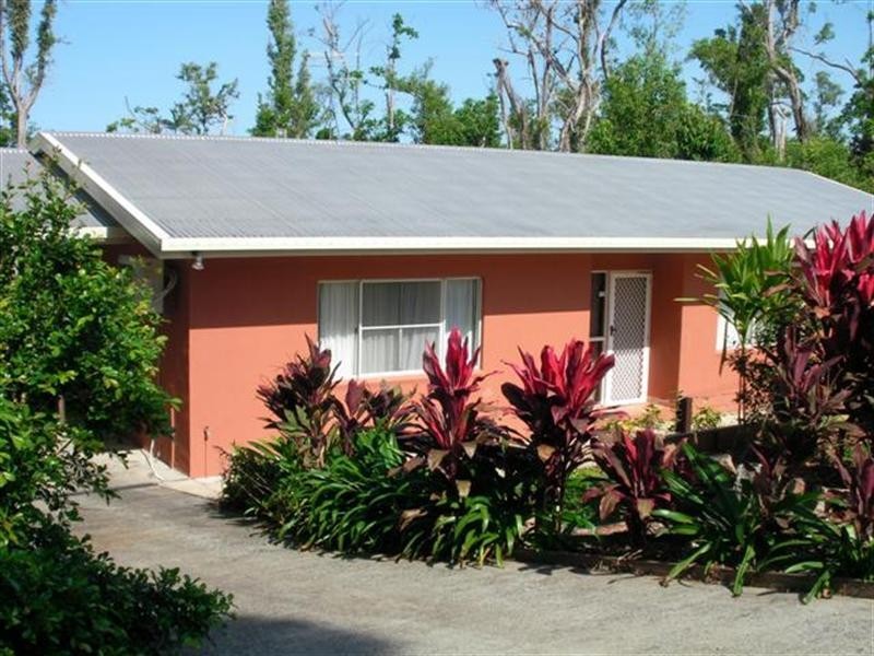 10 Commodore Street, Mission Beach QLD 4852