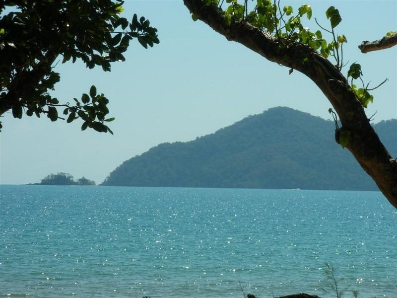 Mission Beach QLD 4852