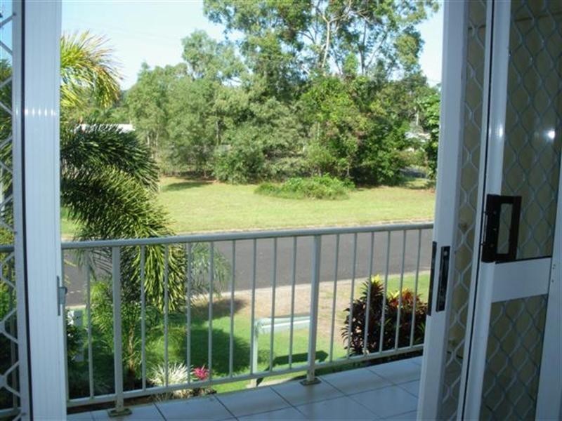 2/4 Hilliar Street, Mission Beach QLD 4852