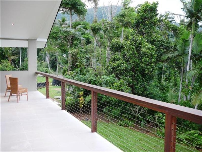 15 Pioneer Street, Mission Beach QLD 4852