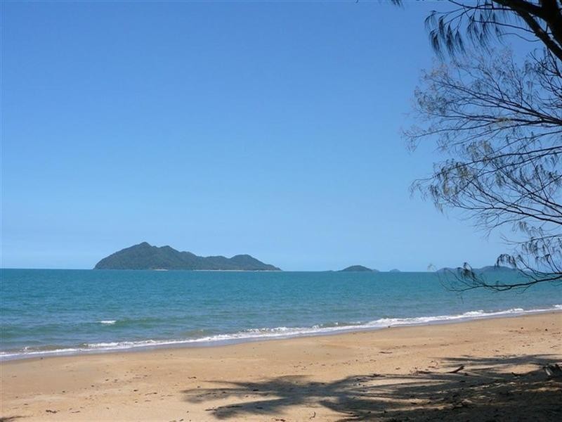 Wongaling Beach QLD 4852