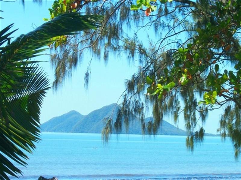 Wongaling Beach QLD 4852