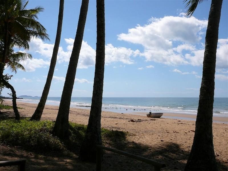 Mission Beach QLD 4852