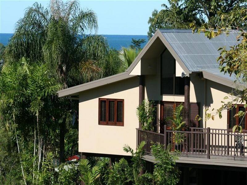 Mission Beach QLD 4852