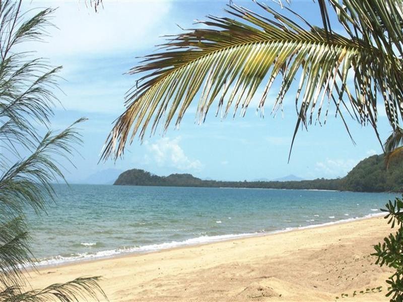 Mission Beach QLD 4852