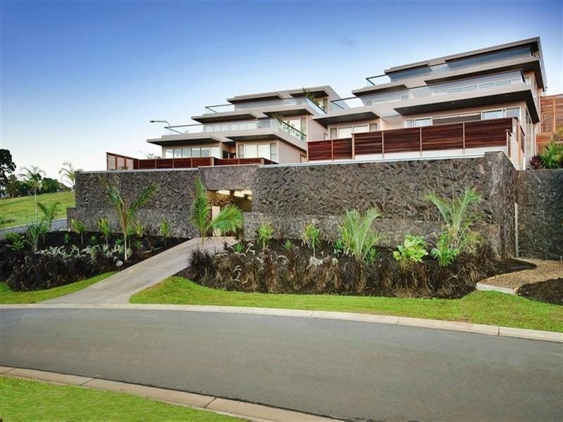 4/2 Coonanglebah Close, Mission Beach QLD 4852