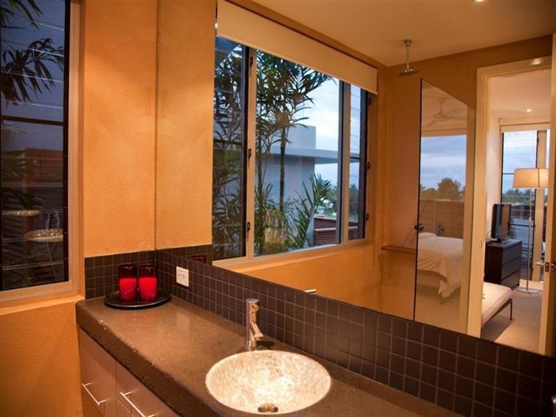 4/2 Coonanglebah Close, Mission Beach QLD 4852