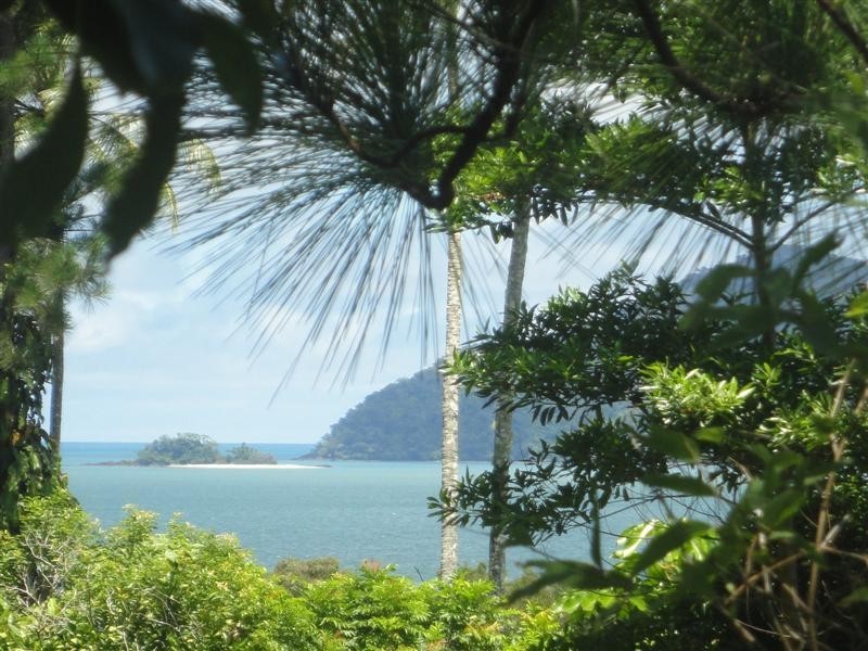 Wongaling Beach QLD 4852