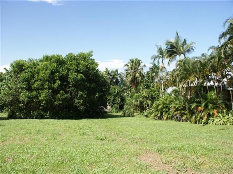 43 CUTTEN Street, Bingil Bay QLD 4852