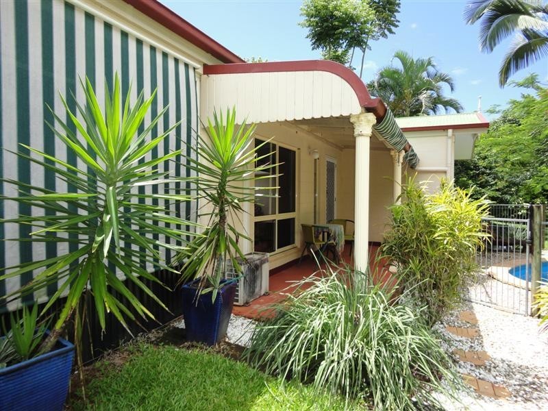 Carmoo QLD 4852