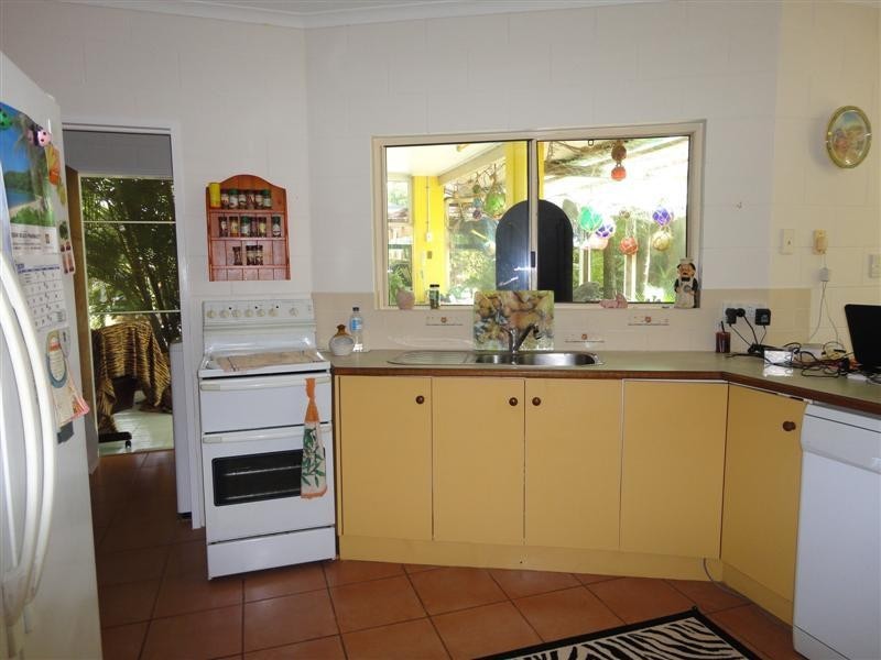 Carmoo QLD 4852