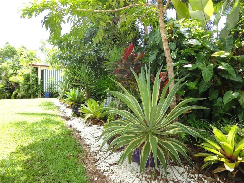 Carmoo QLD 4852