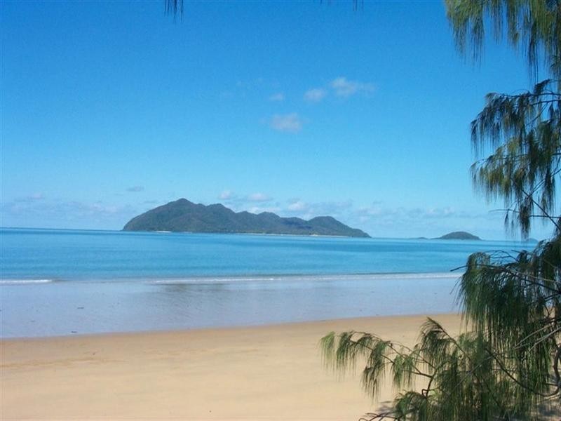 Mission Beach QLD 4852