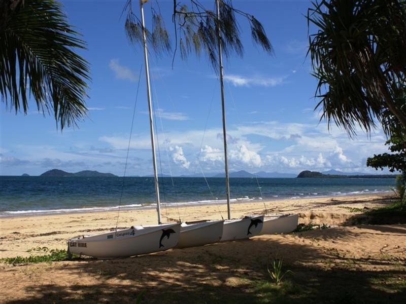 Mission Beach QLD 4852