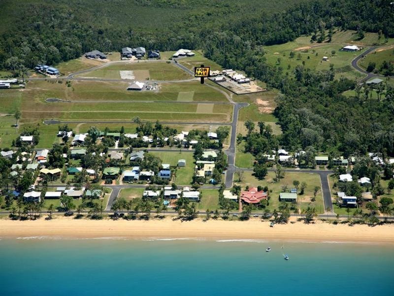 Mission Beach QLD 4852