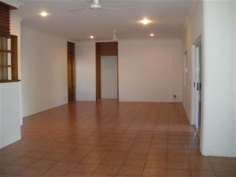 7 Kwila Street, Mission Beach QLD 4852