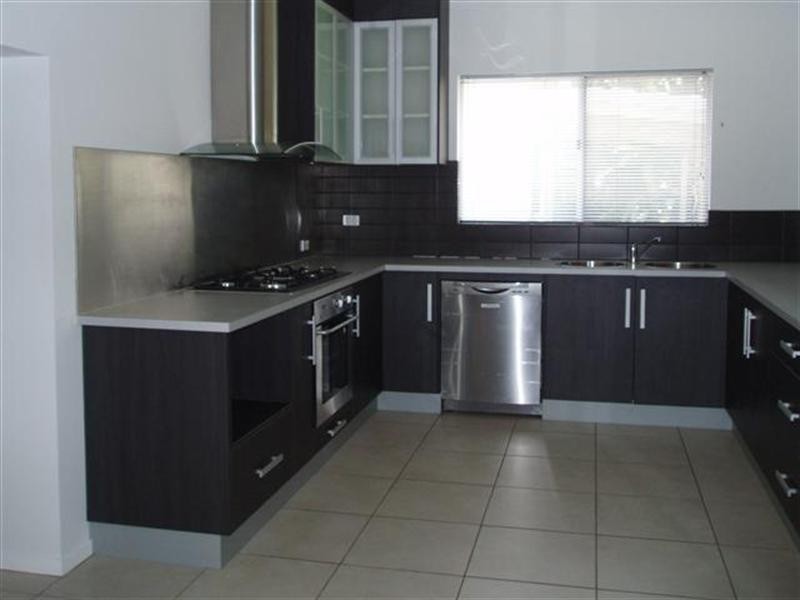 18 Pioneer Street, Mission Beach QLD 4852