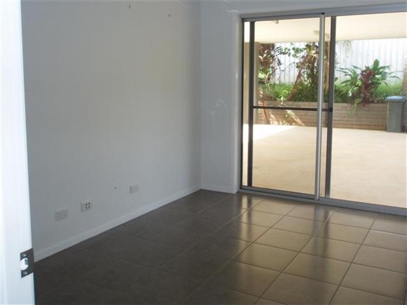 18 Pioneer Street, Mission Beach QLD 4852