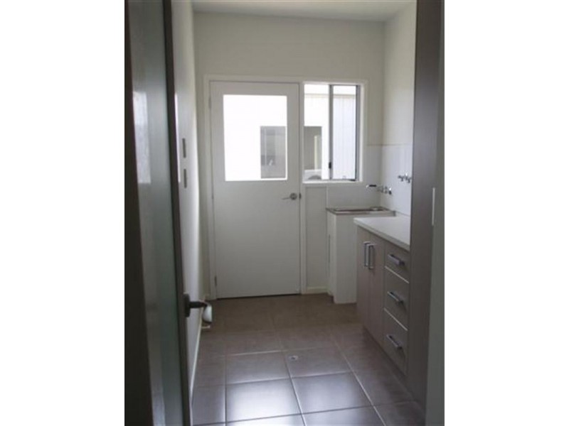 18 Pioneer Street, Mission Beach QLD 4852