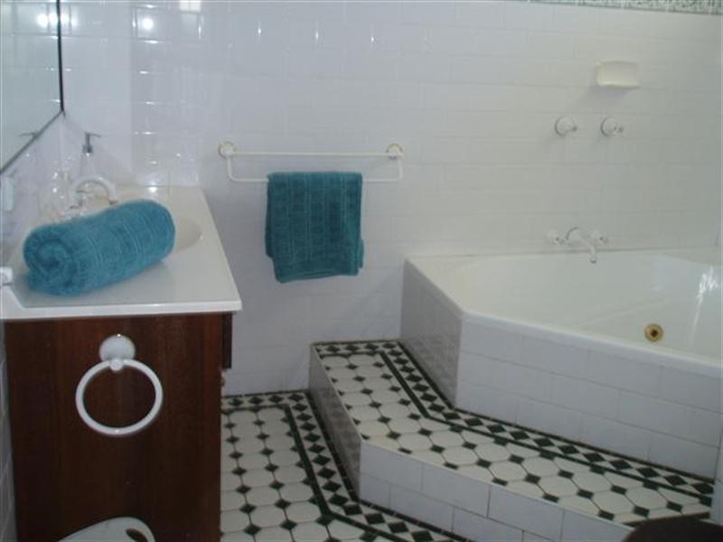 16 Southward Street, Mission Beach QLD 4852