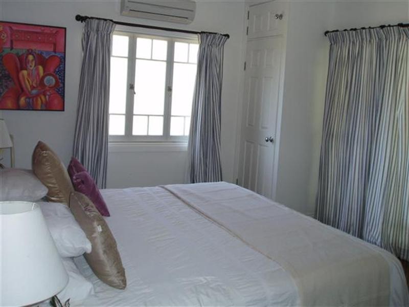 16 Southward Street, Mission Beach QLD 4852