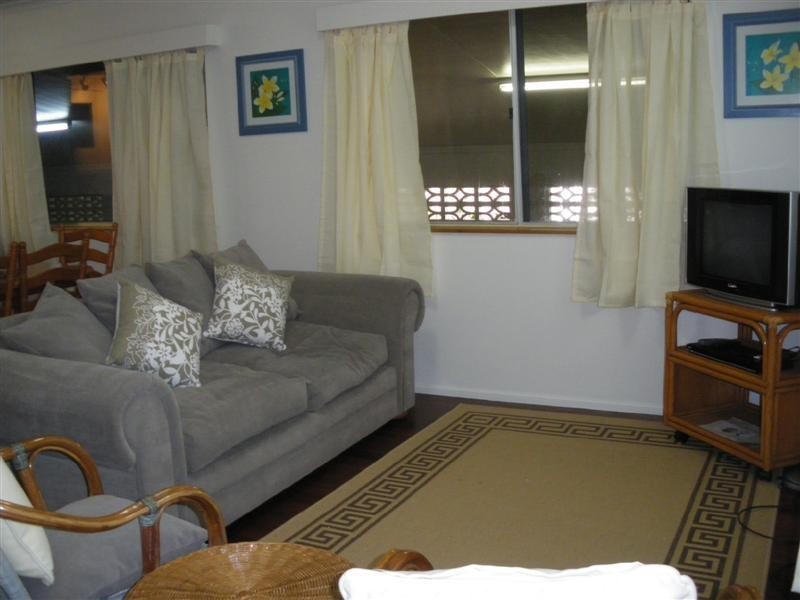 9 Donkin Lane, Mission Beach QLD 4852