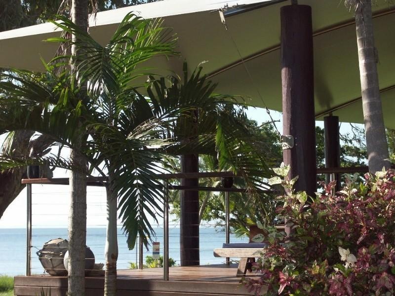 84 Kennedy Esplanade, South Mission QLD 4852