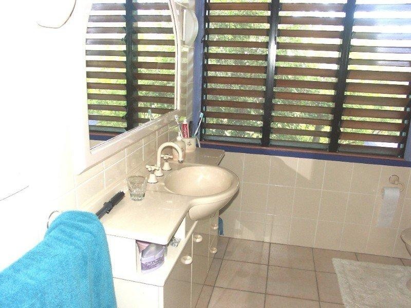 84 Kennedy Esplanade, South Mission QLD 4852