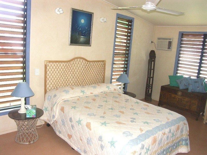 84 Kennedy Esplanade, South Mission QLD 4852