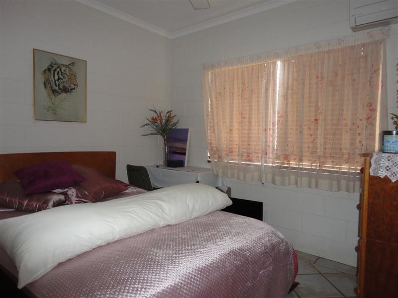 18 Kent Close, Mission Beach QLD 4852