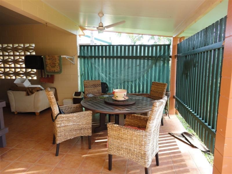 18 Kent Close, Mission Beach QLD 4852