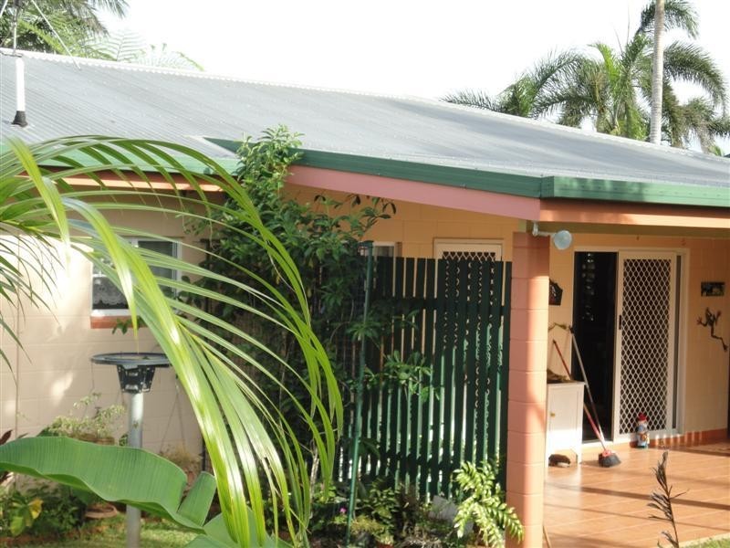 18 Kent Close, Mission Beach QLD 4852