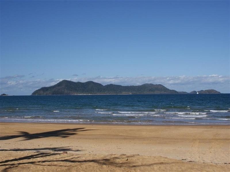 Mission Beach QLD 4852