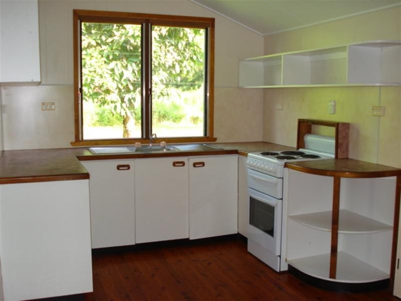 174 Tully – Mission Beach Road, Tully QLD 4854