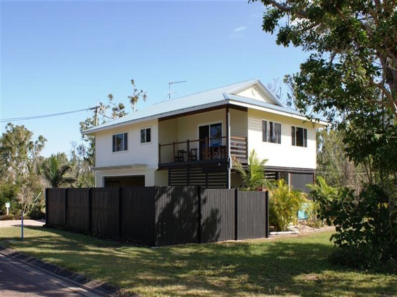 Mission Beach QLD 4852