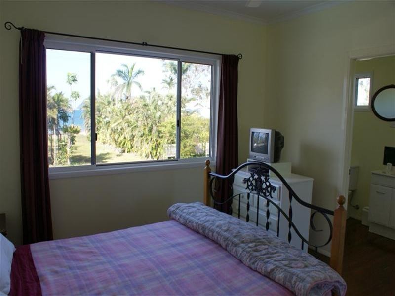 Mission Beach QLD 4852