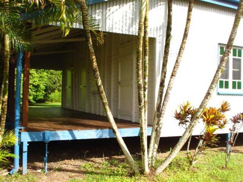 174 Tully – Mission Beach Road (Rural), Tully QLD 4854