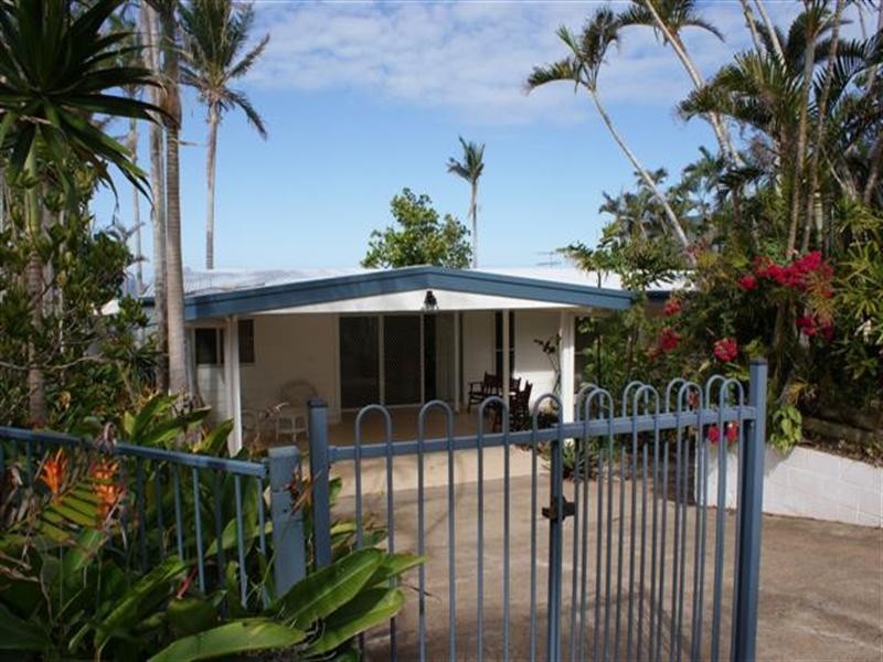 Mission Beach QLD 4852