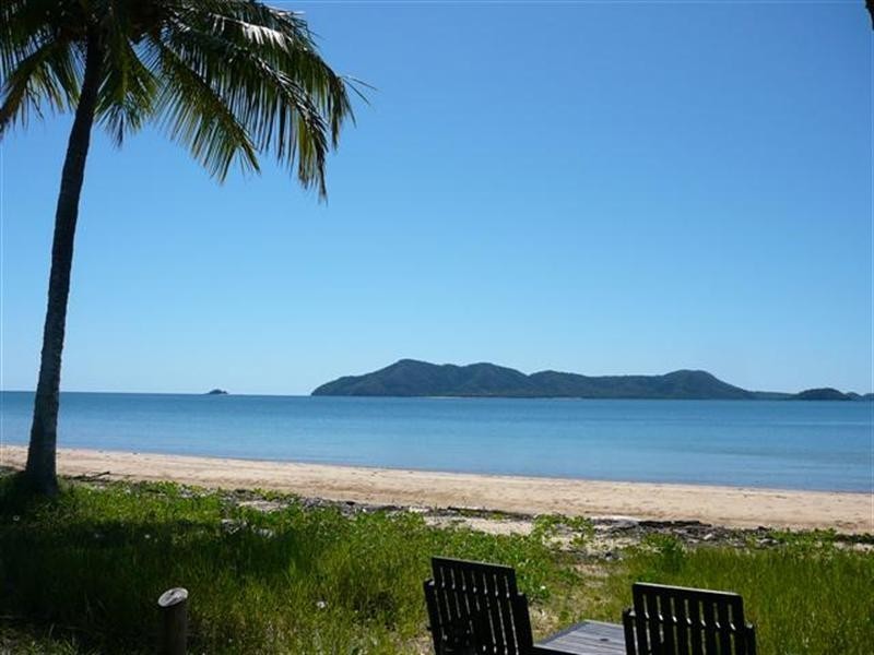 Mission Beach QLD 4852
