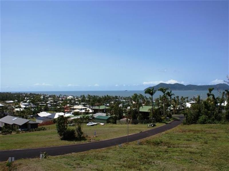 Mission Beach QLD 4852